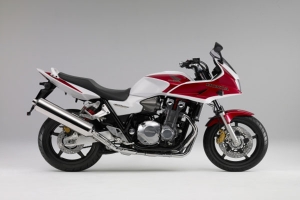 U-NUT防松螺母在摩托车上的用例